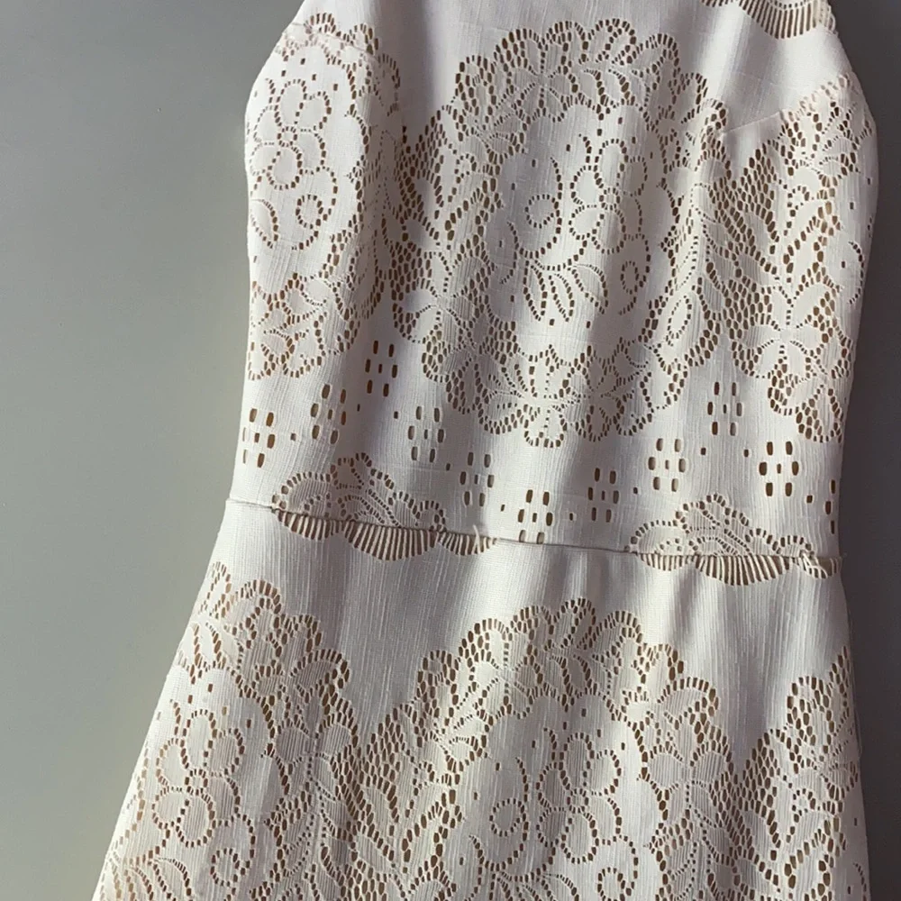 BOGO Maxi Backless Cream White Lacy Dress - Picture 2 of 8
